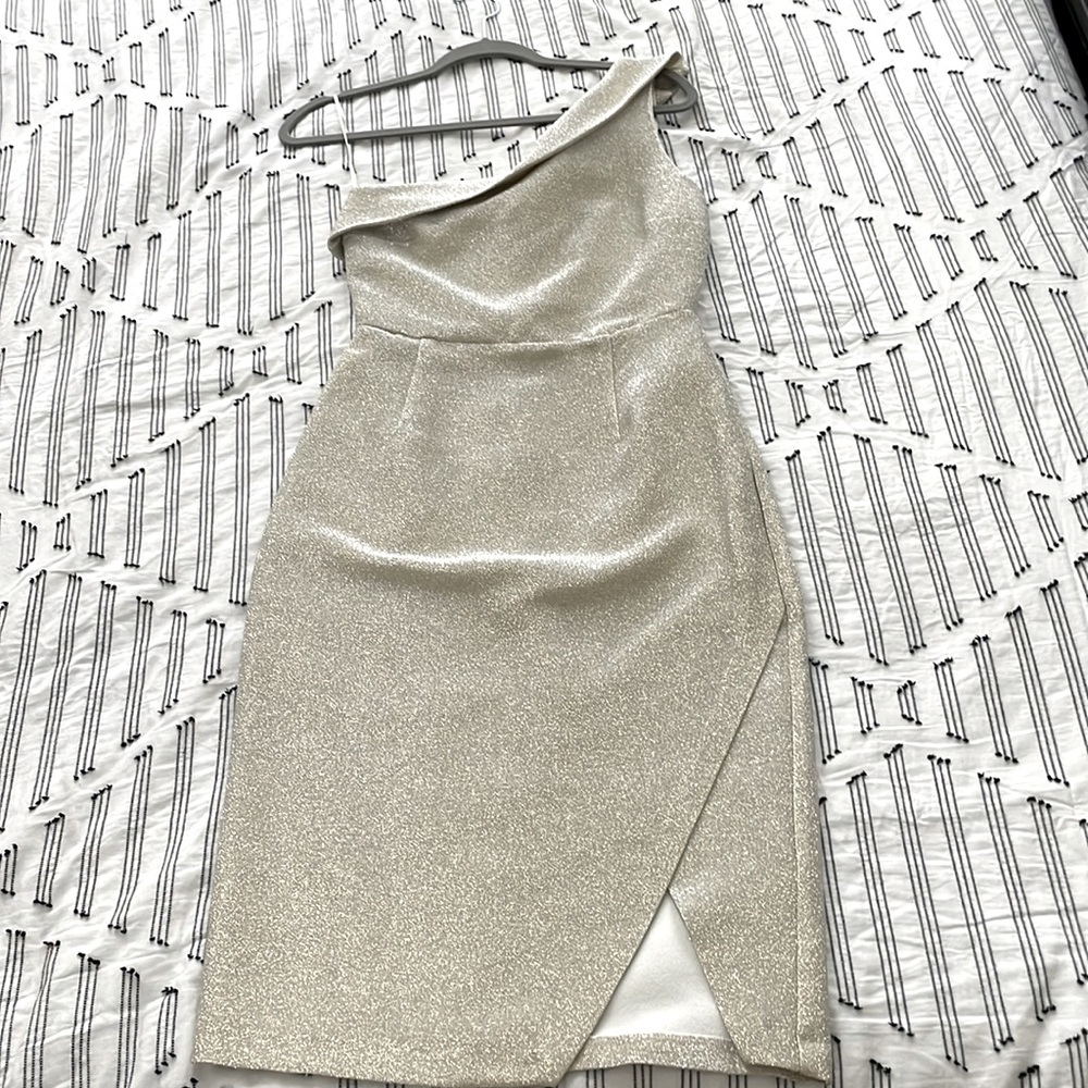 NWT Topshop Gold shimmer one shoulder midi dress